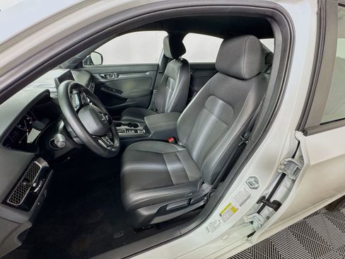 Used 2025 Honda Civic Sport image 14