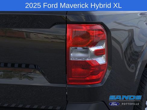 New 2025 Ford Maverick XL w/ Equipment Group 101A image 22