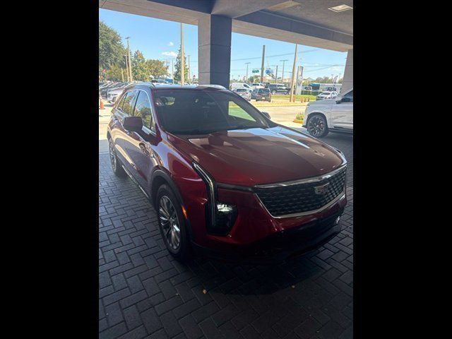 Used 2024 Cadillac XT4 Premium Luxury w/ Technology Package FWD image 1