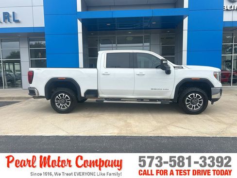 Certified 2022 GMC Sierra 2500 SLE w/ SLE Value Package; AWD/4WD image 3