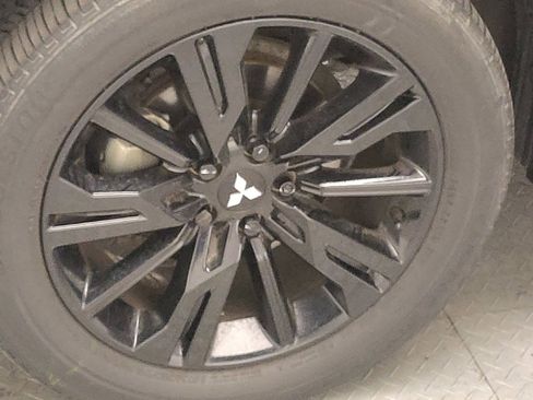 Used 2023 Mitsubishi Eclipse Cross LE AWD/4WD image 31