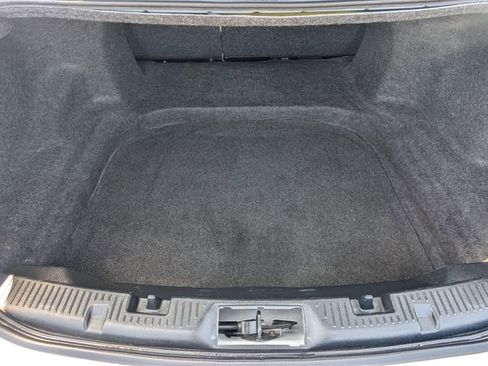 Used 2015 Ford Taurus SEL w/ Equipment Group 201A FWD image 13