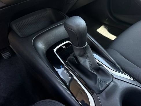 Used 2025 Toyota Corolla LE FWD image 20