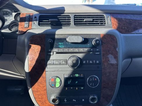 Used 2007 Chevrolet Avalanche LT w/ LT Preferred Equipment Group image 4