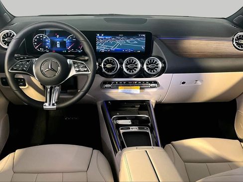 New 2026 Mercedes-Benz GLA 250 4MATIC image 7