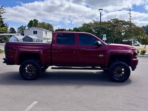 Used 2017 Chevrolet Silverado 1500 LT w/ All Star Edition AWD/4WD image 4