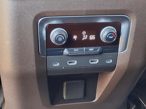 Used 2021 Chevrolet Suburban Z71 w/ Rear Media and Nav Package image 18