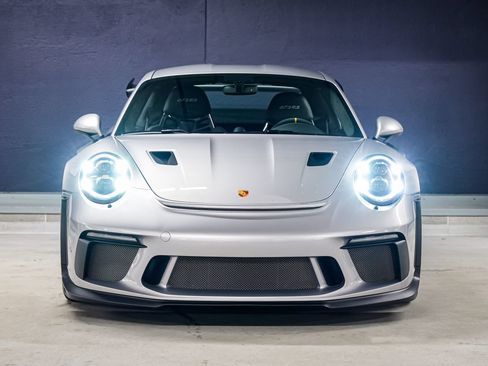 Used 2019 Porsche 911 GT3 RS RWD image 5