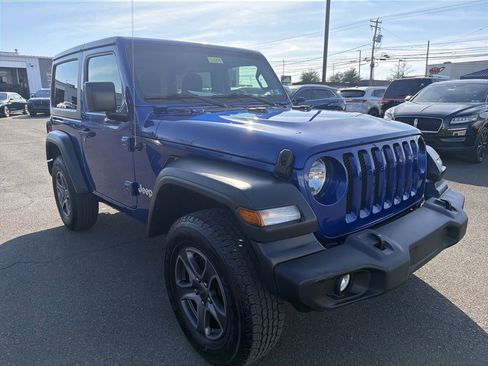 Used 2018 Jeep Wrangler Sport image 6