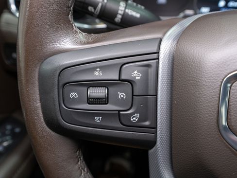 Used 2021 GMC Yukon Denali AWD/4WD image 30
