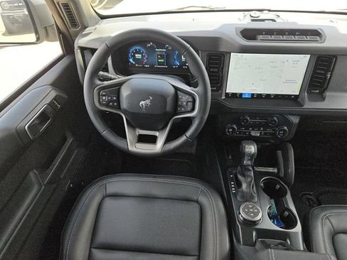 New 2026 Ford Bronco Badlands AWD/4WD image 15