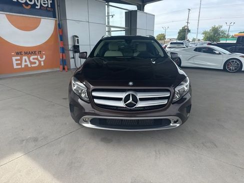 Used 2017 Mercedes-Benz GLA 250 4MATIC image 2
