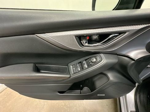 Used 2022 Subaru Crosstrek 2.5i Limited w/ Moonroof Package 2 AWD/4WD image 19