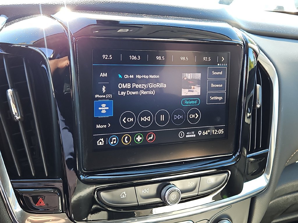 Used 2020 Chevrolet Traverse LT FWD image 30