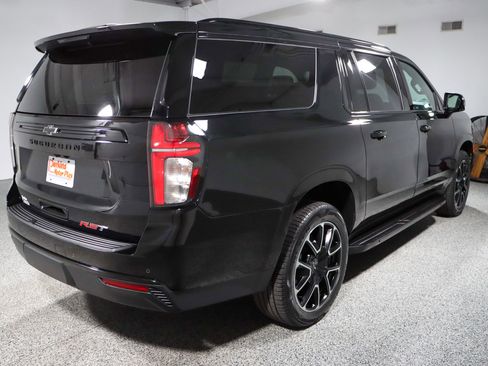 Used 2024 Chevrolet Suburban RST w/ Luxury Package AWD/4WD image 7
