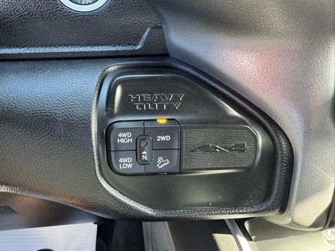 Used 2024 RAM 2500 Big Horn w/ Off Road Package AWD/4WD image 22