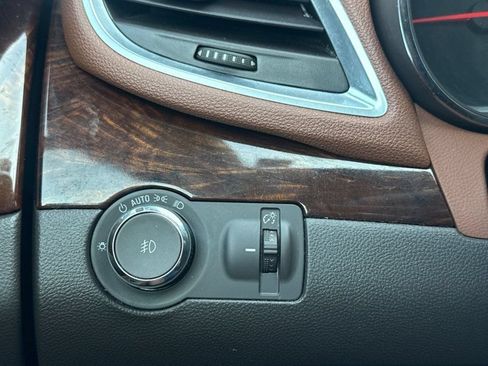 Used 2015 Buick Encore Premium AWD/4WD image 29