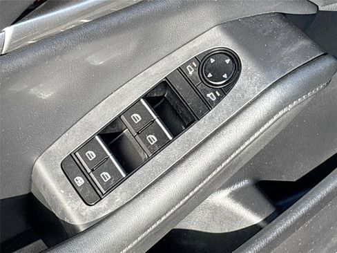 Used 2021 MAZDA MAZDA3 s image 18