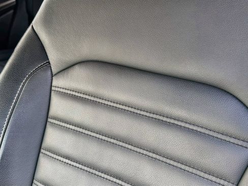 Used 2018 Ford Edge SEL w/ Equipment Group 201A AWD/4WD image 20
