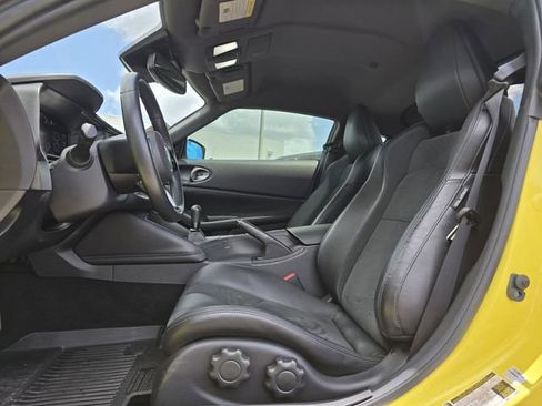 Used 2024 Nissan Z Performance w/ Floor Mat Package RWD image 17