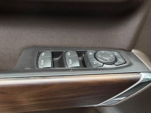 Used 2020 GMC Sierra 1500 SLT image 15