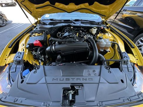 Used 2024 Ford Mustang Coupe RWD image 38