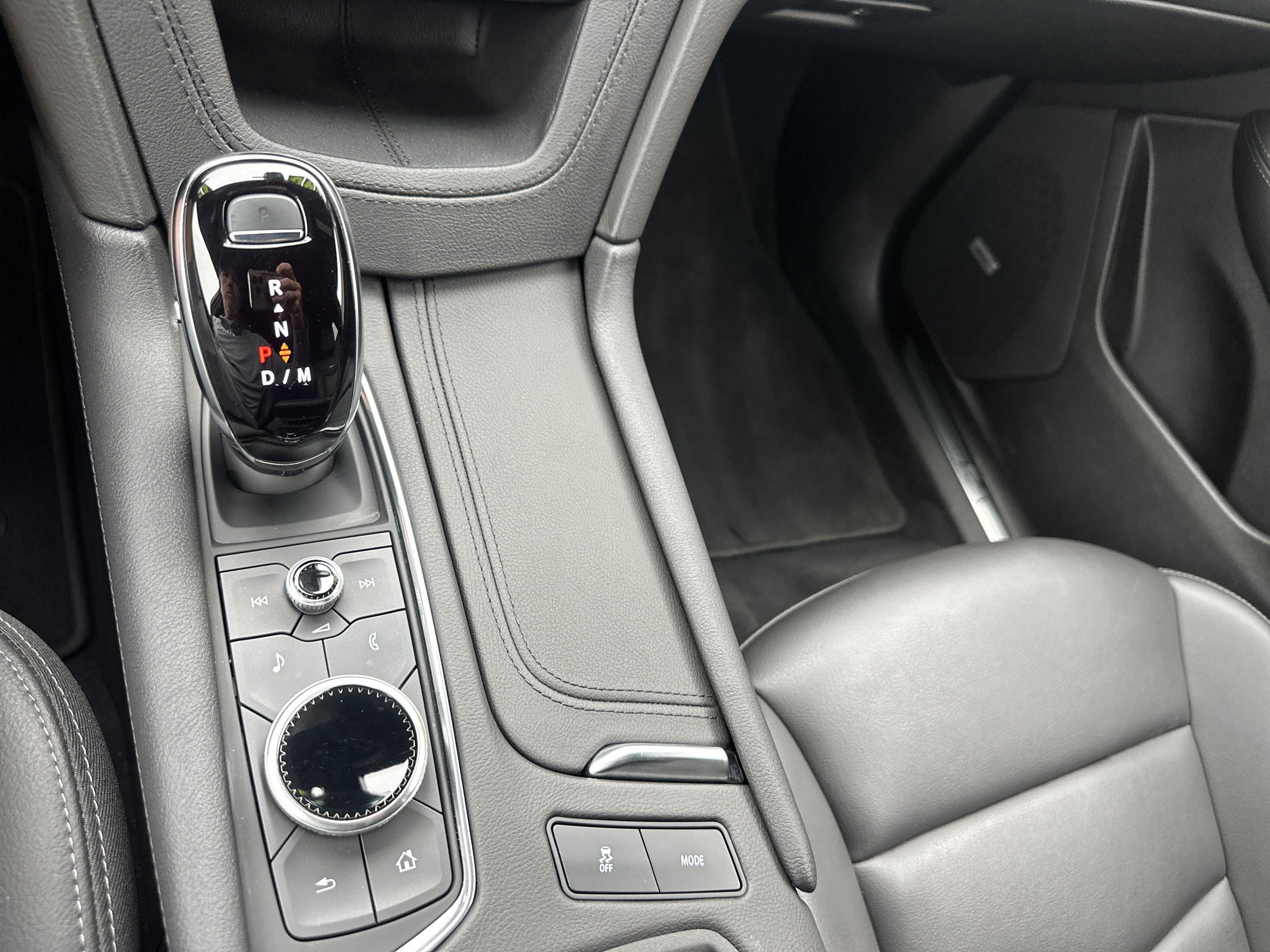 Used 2025 Cadillac XT5 Luxury FWD image 19