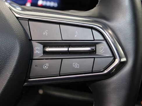 Used 2025 Chevrolet Equinox LT FWD image 19