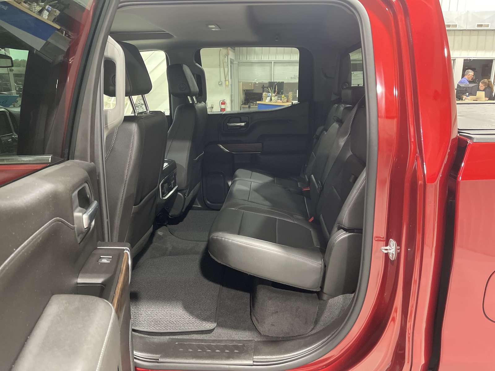 Used 2021 GMC Sierra 1500 SLT w/ SLT Premium Plus Package AWD/4WD image 13