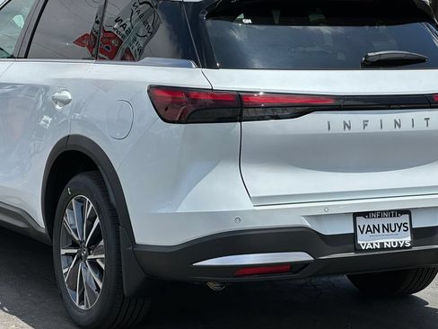 New 2027 INFINITI QX60 Luxe w/ Cargo Package AWD/4WD image 5