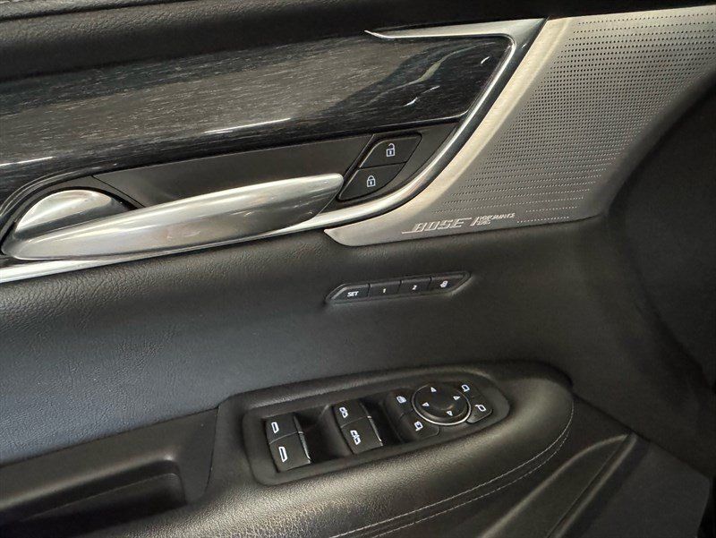 Used 2020 Cadillac XT5 Premium Luxury AWD/4WD image 13