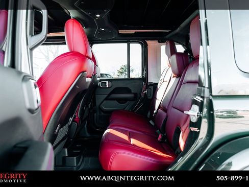 Used 2024 Jeep Wrangler Unlimited Rubicon 392 image 38