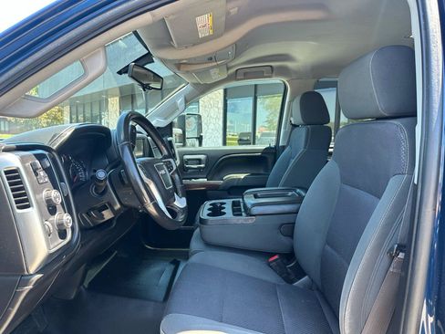Used 2015 GMC Sierra 2500 SLE AWD/4WD image 2