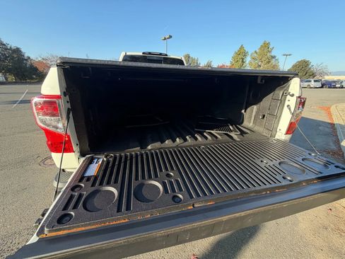 Used 2019 Nissan Titan S w/ S Utility Package image 19