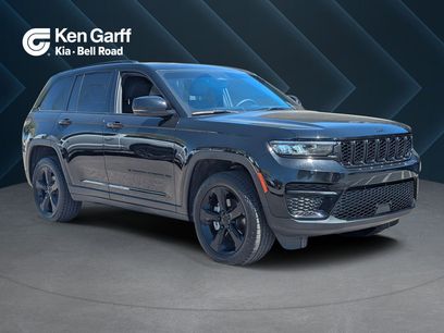 Used 2023 Jeep Grand Cherokee Altitude