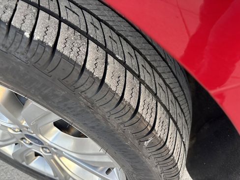 Used 2020 Ford Edge Titanium w/ Equipment Group 301A image 8