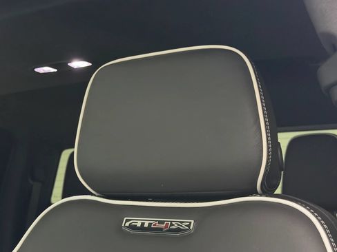 Used 2025 GMC Sierra 2500 AT4X AWD/4WD image 22