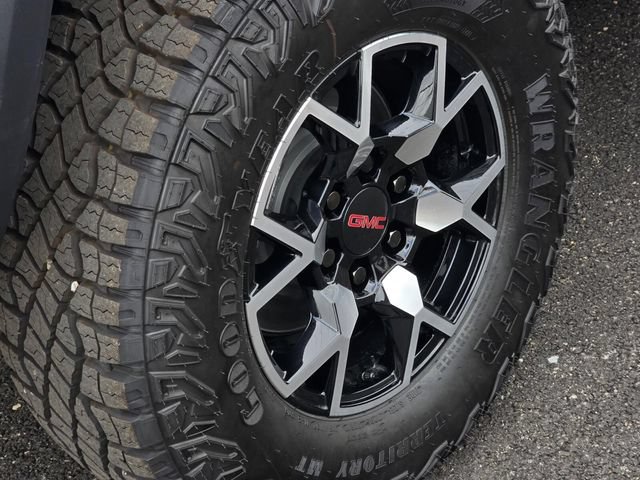 New 2026 GMC Canyon AT4X AWD/4WD image 7