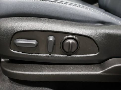 Used 2023 Buick Enclave Essence w/ Experience Buick Package image 13