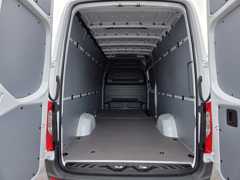 New 2026 Mercedes-Benz Sprinter 2500 image 13