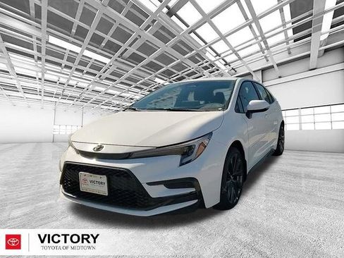 New 2026 Toyota Corolla SE image 7