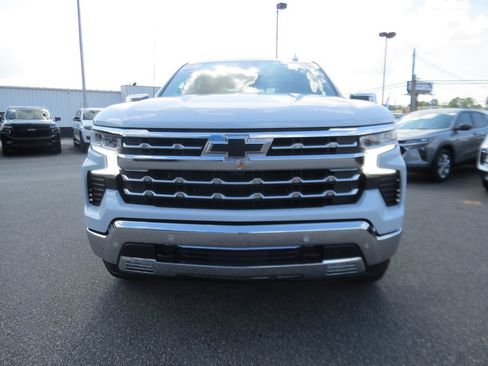 Certified 2026 Chevrolet Silverado 1500 LTZ w/ Z71 Off-Road Package AWD/4WD image 5