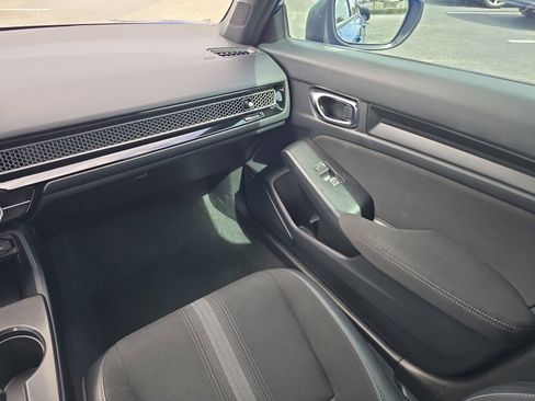 Used 2022 Honda Civic Sport image 12