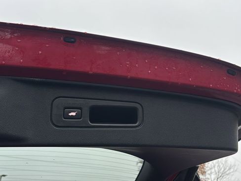 Used 2023 Honda Pilot Touring image 36