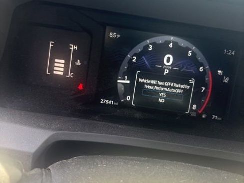 Used 2024 Toyota Tacoma SR image 3