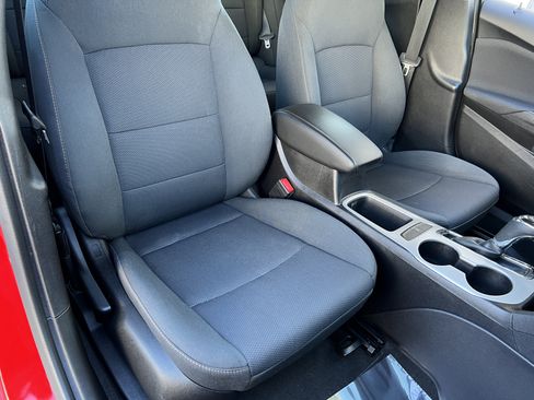 Used 2018 Chevrolet Cruze LS FWD image 22