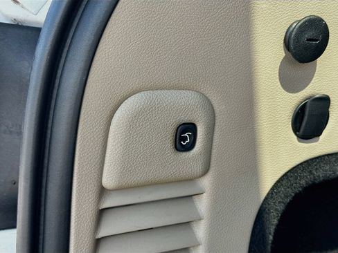 Used 2020 Jeep Grand Cherokee Limited AWD/4WD image 31