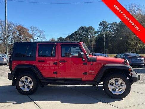 Used 2013 Jeep Wrangler Unlimited Sahara w/ Dual Top Group image 8