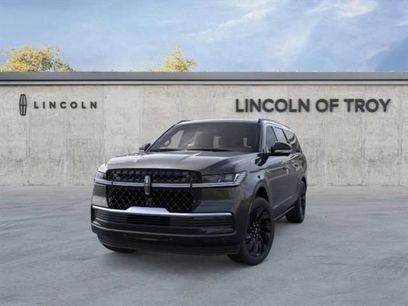 New 2026 Lincoln Navigator L Reserve w/ Jet Appearance Package