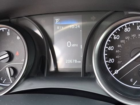 Used 2024 Toyota Camry SE FWD image 19